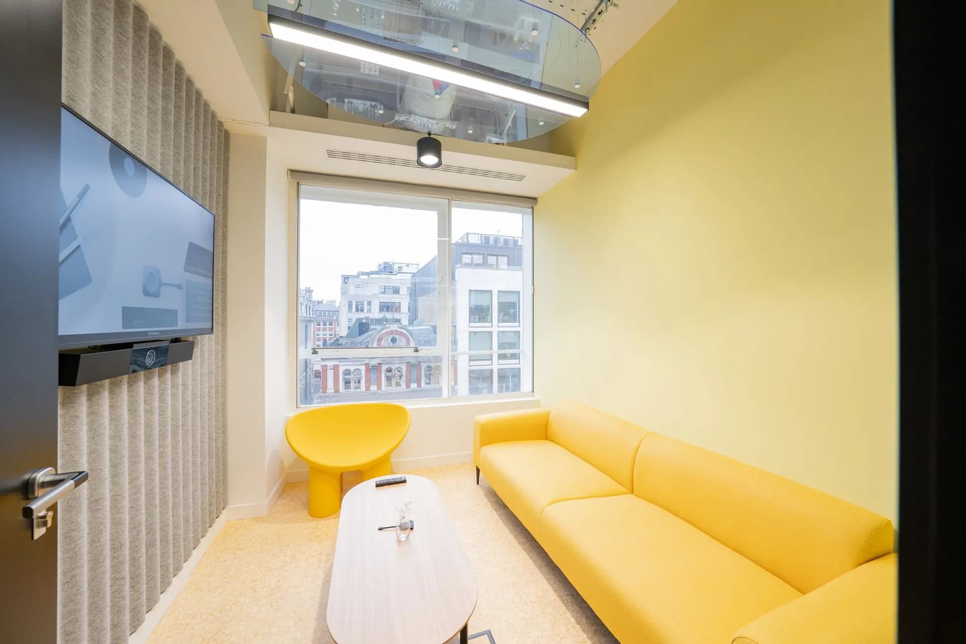 Meeting room at Huckletree Oxford Circus