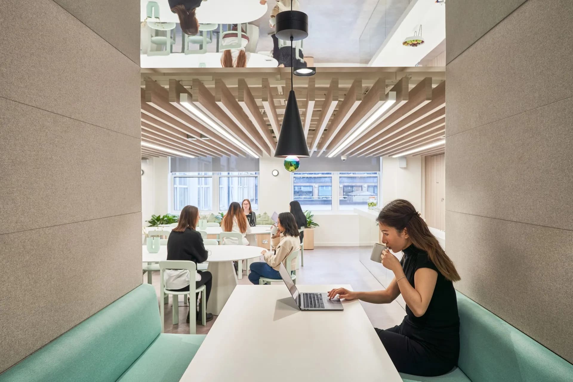 Desk at Huckletree Oxford Circus