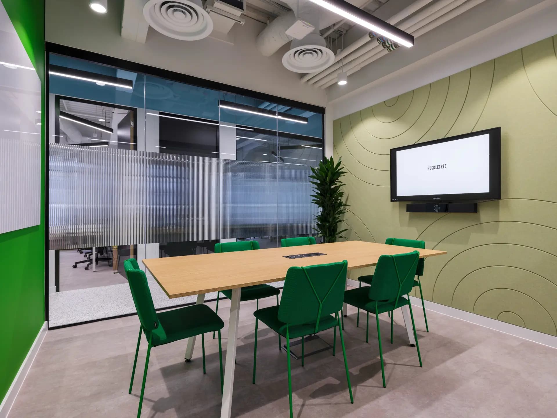Meeting room at Huckletree Liverpool Street