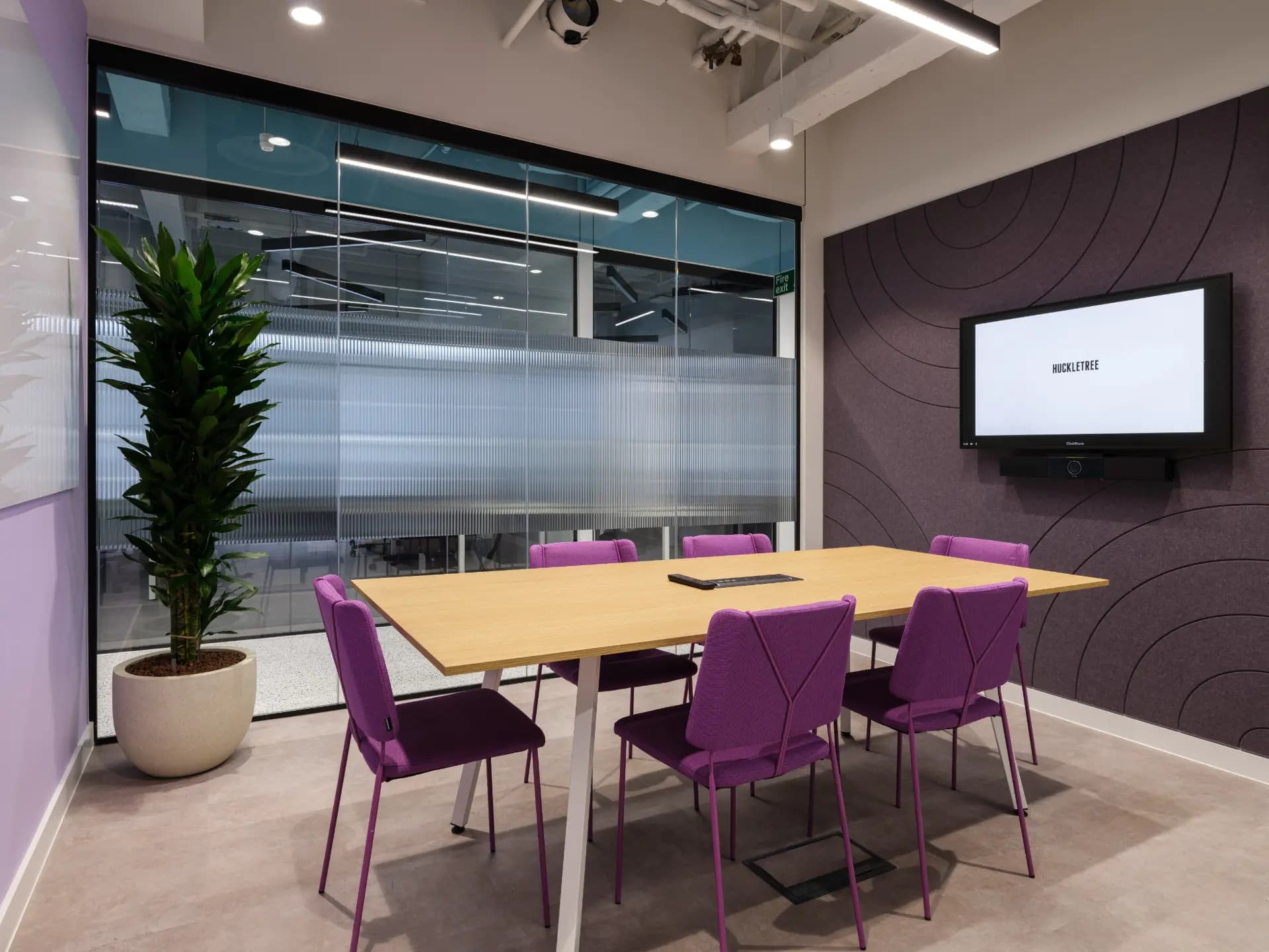 Meeting room at Huckletree Liverpool Street