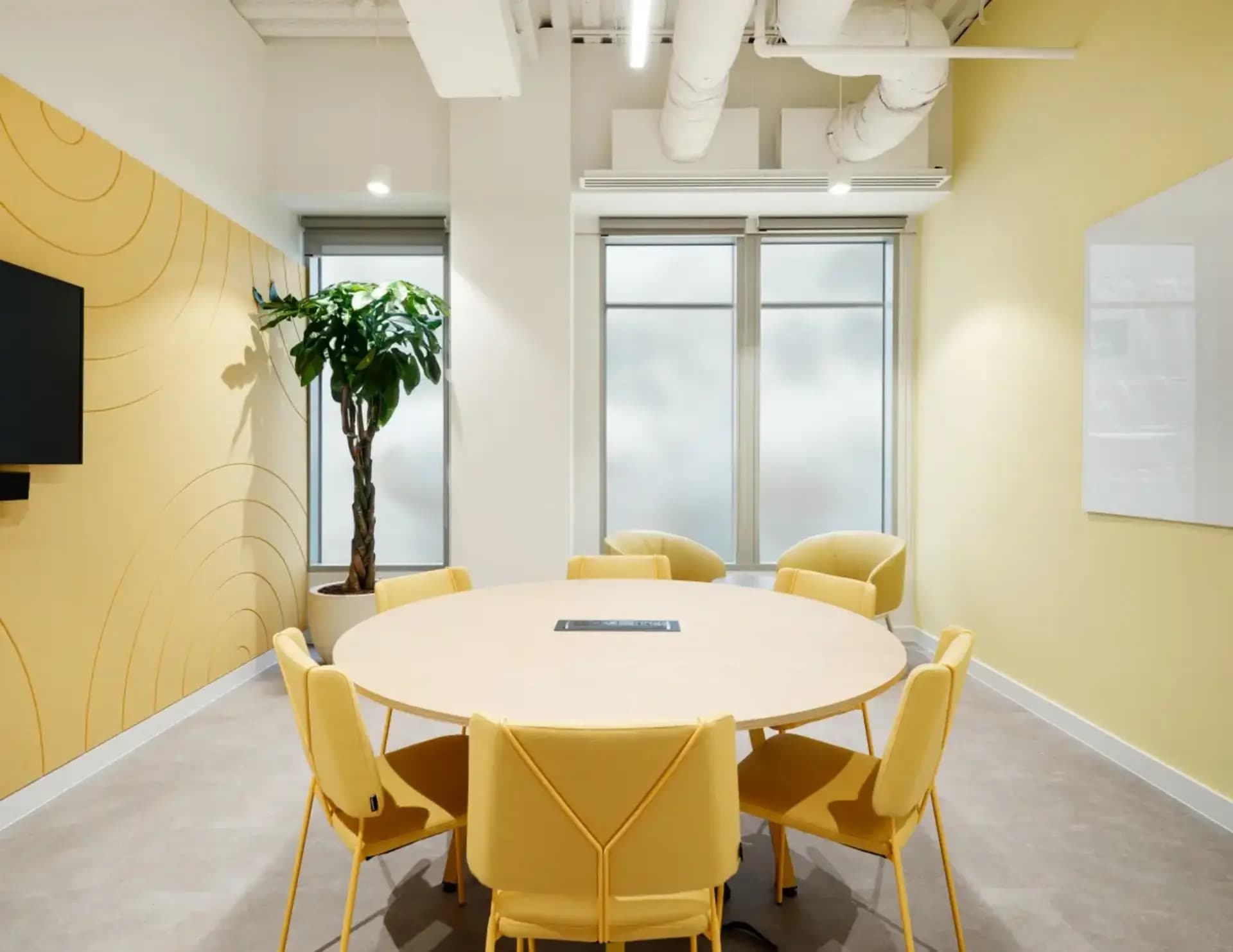 Meeting room at Huckletree Liverpool Street