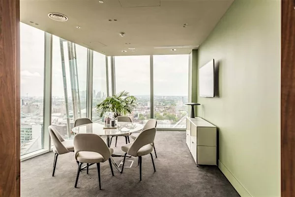 FORA Shard – Meeting Room 6 Discover breathtaking views form one of Londons most iconic buildings. Two words to describe this space? Memorable and welcoming.Please note, as The Shard is such as high profile location, booking in advance is necessary (24 hours+) and you may be asked to show identification.Please note that there is a two-week non-refundable cancellation period for all FORA meeting rooms. With amenities such as Wifi, Plugs, Unlimited Coffee & Tea