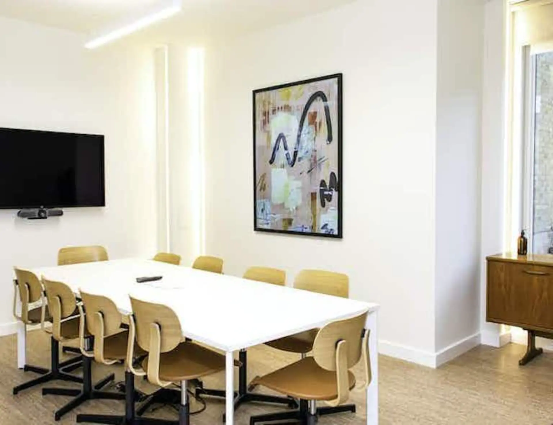 X+Why meeting room venue hire spacious light boardroom conference room presentations