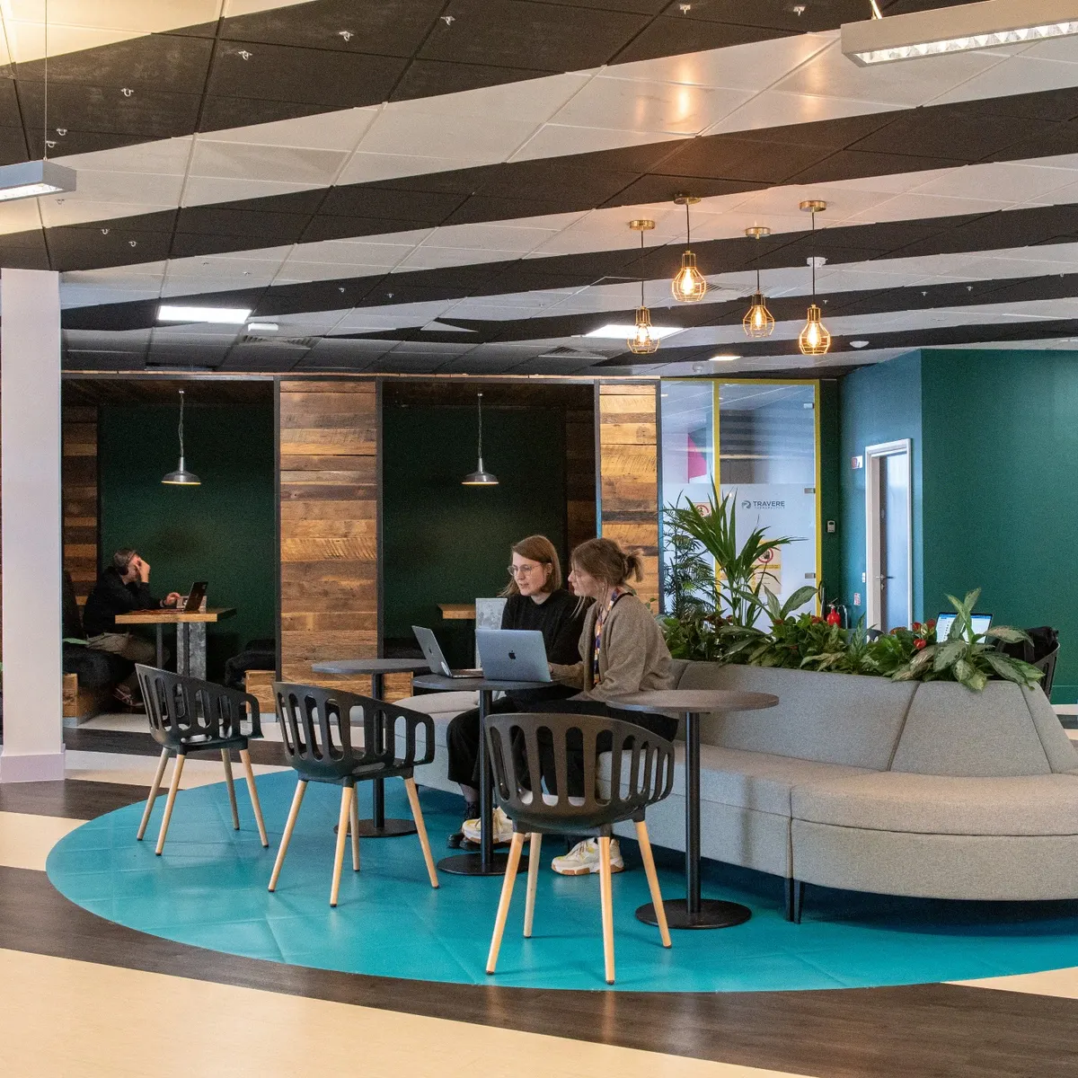Huckletree Shoreditch coworking day pass cheap Moorgate station